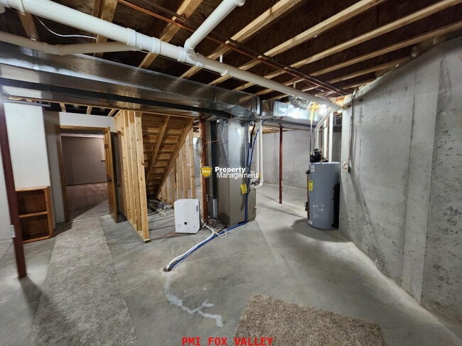 Building Photo - Large Side by Side Townhouse Greenville