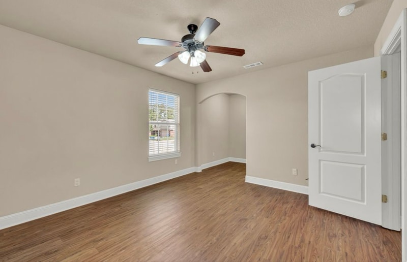 Building Photo - 602 NW 17th Ct