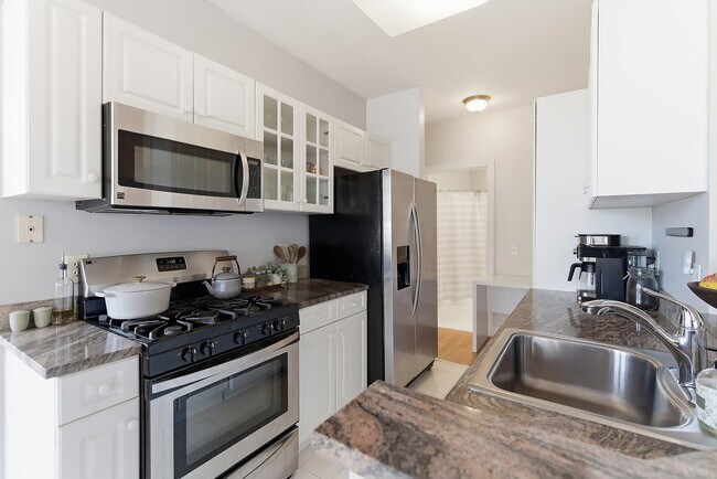 Building Photo - 30 CONSTITUTION Way