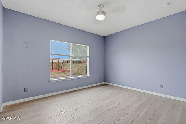 Building Photo - 12325 Tierra Bella Dr