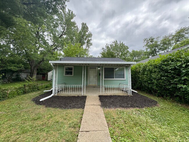 Primary Photo - 1140 Osage Ave