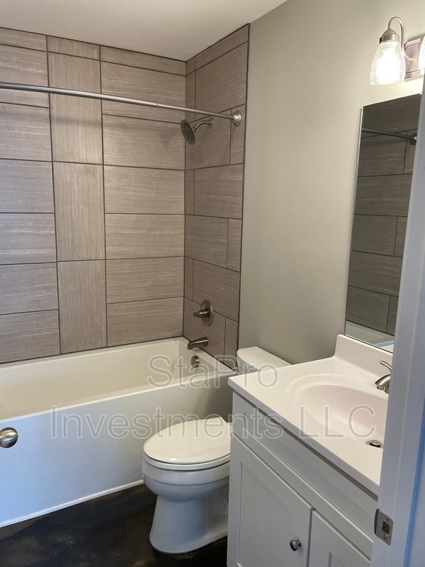 Building Photo - 65 McMurtry Rd