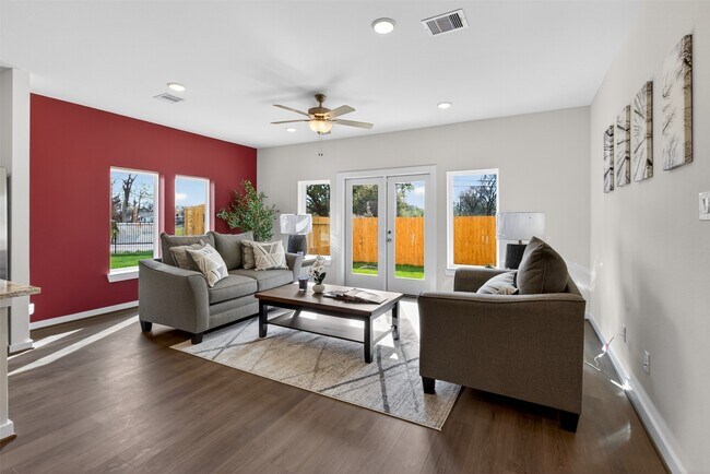 Building Photo - 9111 Highland Northern Wy