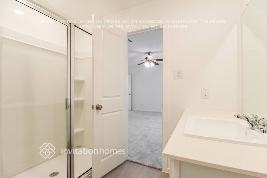 Building Photo - 16488 Blossom Grv Dr