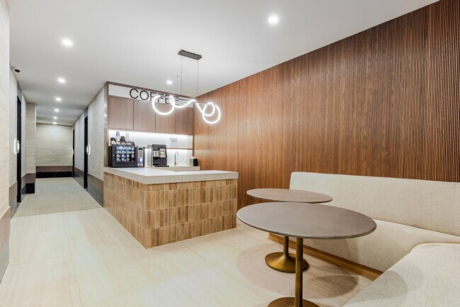 Building Photo - 151 S Elliott Pl