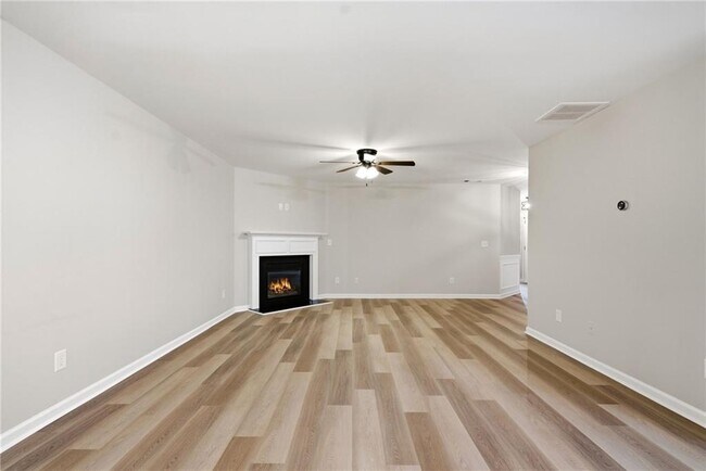 Building Photo - 326 Hidden Creek Ln