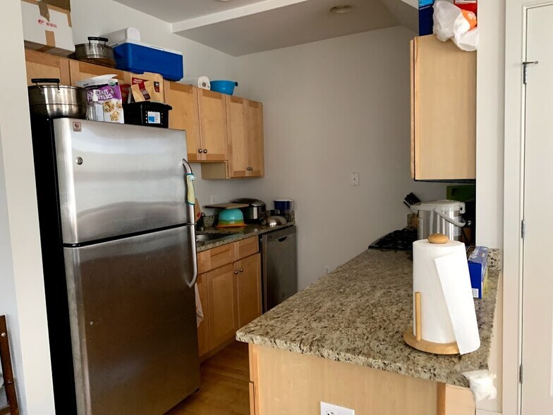 Building Photo - 110 Second St