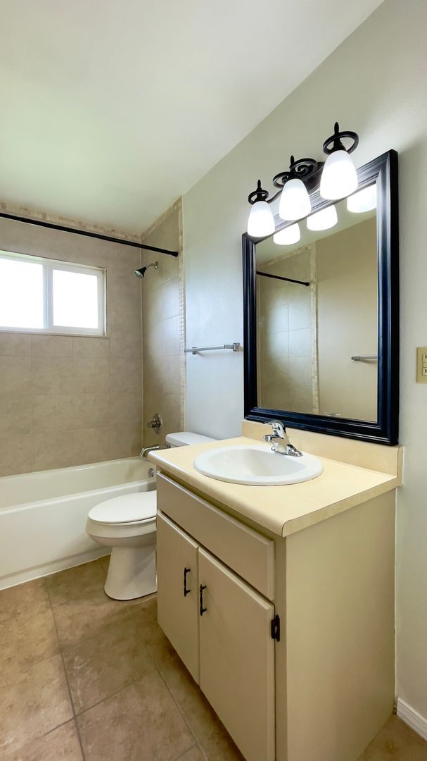 Building Photo - Exceptional Family Home in Fountain, CO - ...