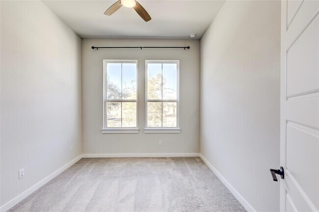 Building Photo - 129 Cotton Tree Ter