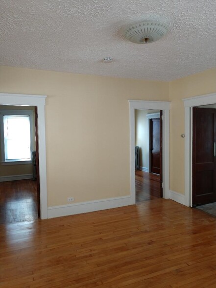 Building Photo - 362 Pearce St