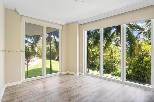 Building Photo - 1745 E Hallandale Beach Blvd