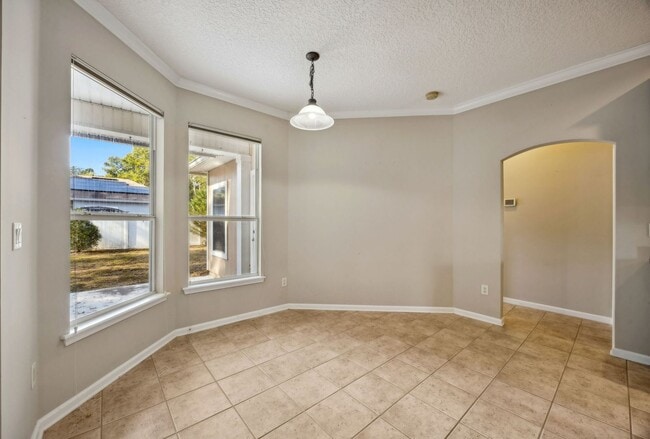 Building Photo - Spacious 4-Bedroom Home in Meadowfield with Fenced Yard