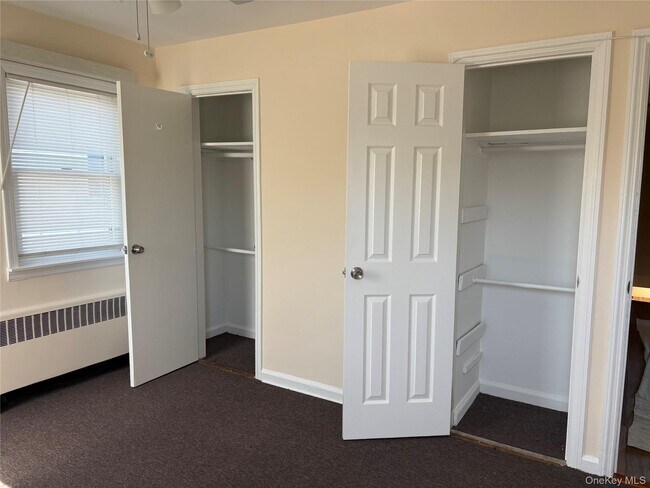 Building Photo - 514 E Park Ave