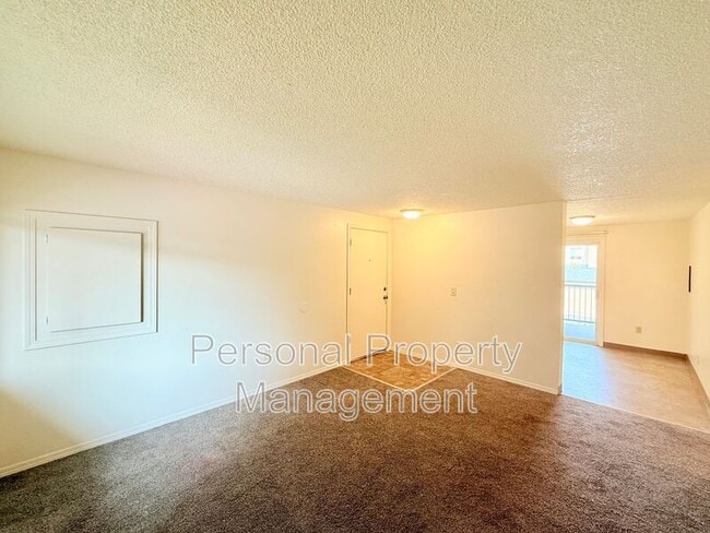 Building Photo - 7420 NE Hazel Dell Ave
