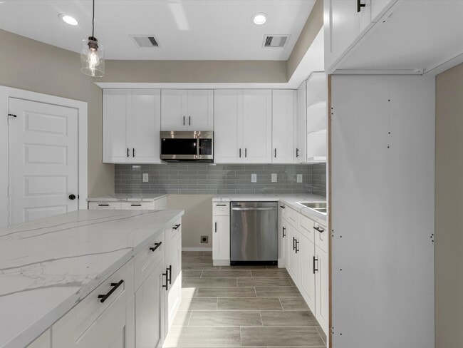 Building Photo - 7802 Queen St