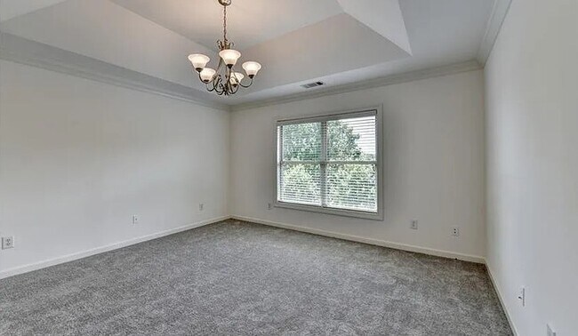 Building Photo - 10898 Gallier St