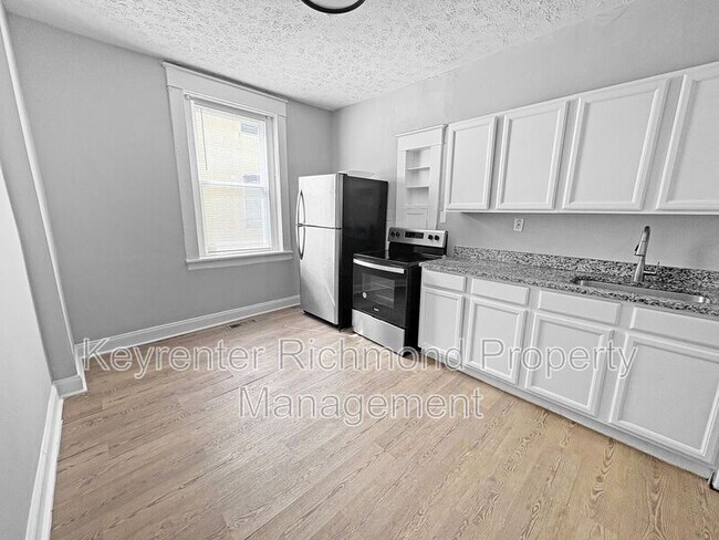 Building Photo - 3425 Carolina Ave
