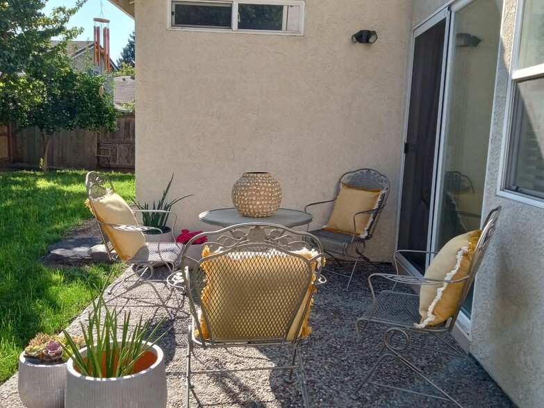 Sunny Patio - 3682 Whispering Creek Cir