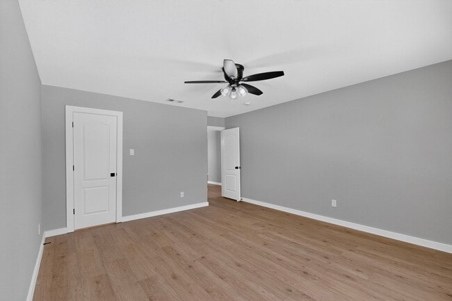 Building Photo - 1410 Thistle Cir