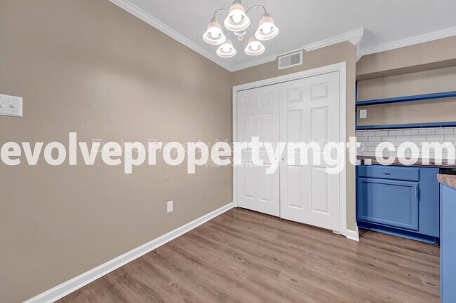 Building Photo - 1170 Simmonsridge Dr