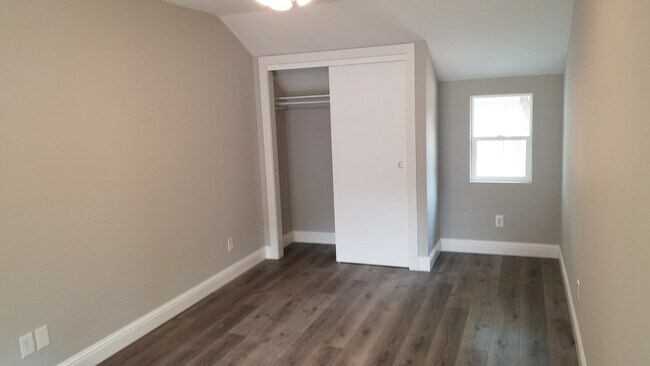 Building Photo - 1259 Taylor Ln