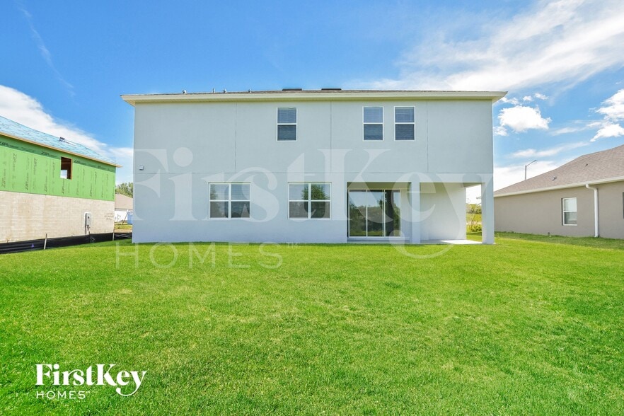 Building Photo - 611 Avila Pl