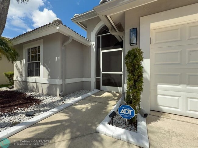Building Photo - 12204 Sunset Point Cir