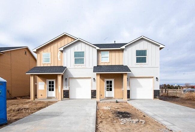 Building Photo - 303 Johnson Rd