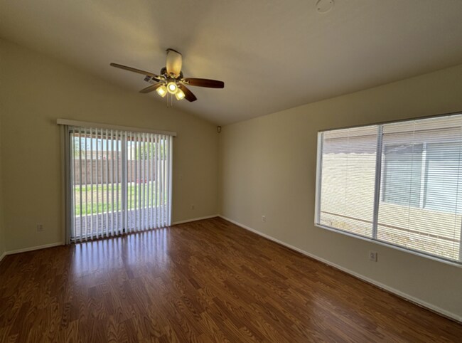 Building Photo - READY TO VIEW NOW! Adorable 3 Bed, 2 Bath ...