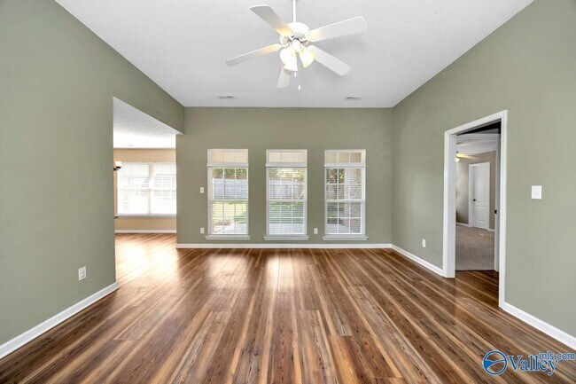 Building Photo - 247 De Jan Rd