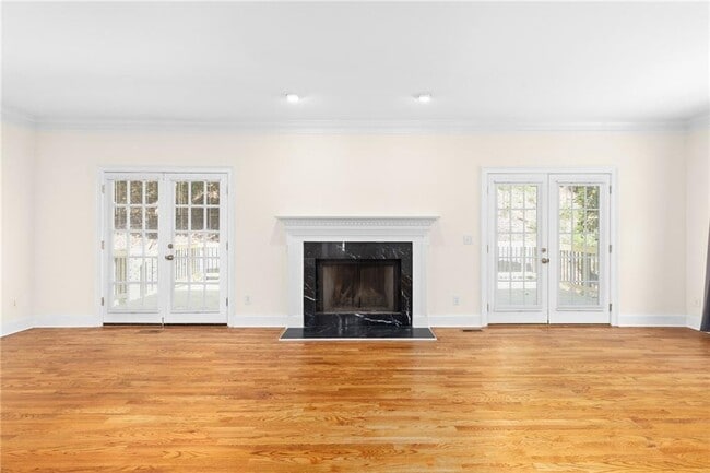 Building Photo - 5941 Wilbanks Dr