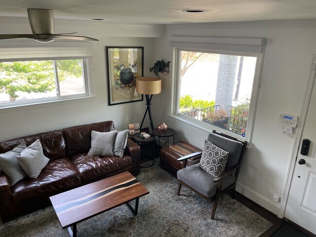 Livingroom - 5151 MacArthur Blvd NW