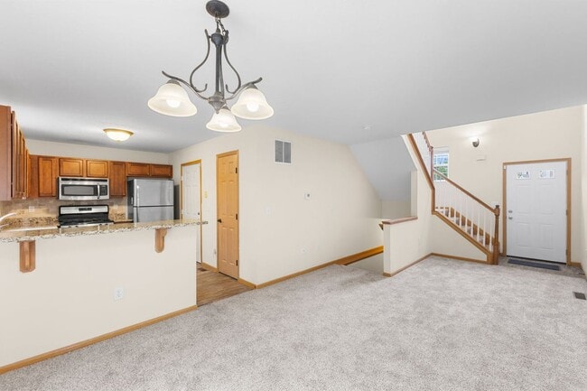 Building Photo - 177 Prairiecreek Way