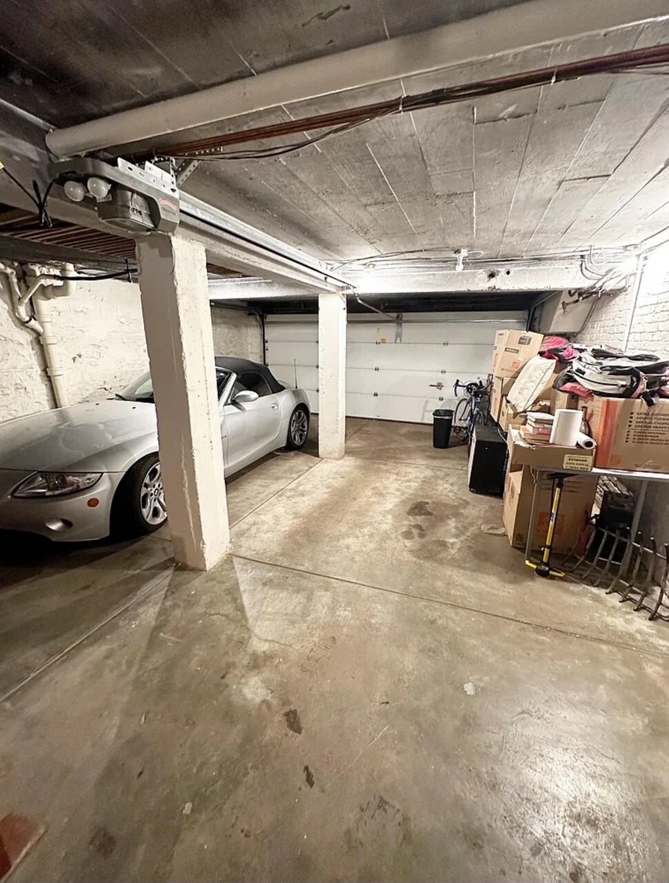 Building Photo - 7535 York Dr