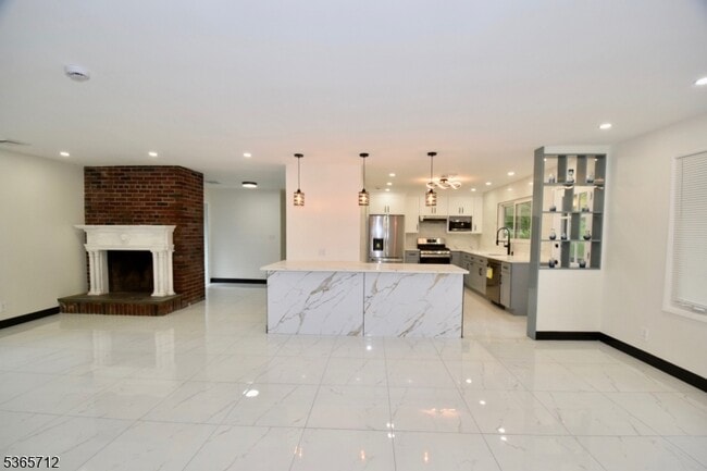 Building Photo - 53 Pine Grove Rd