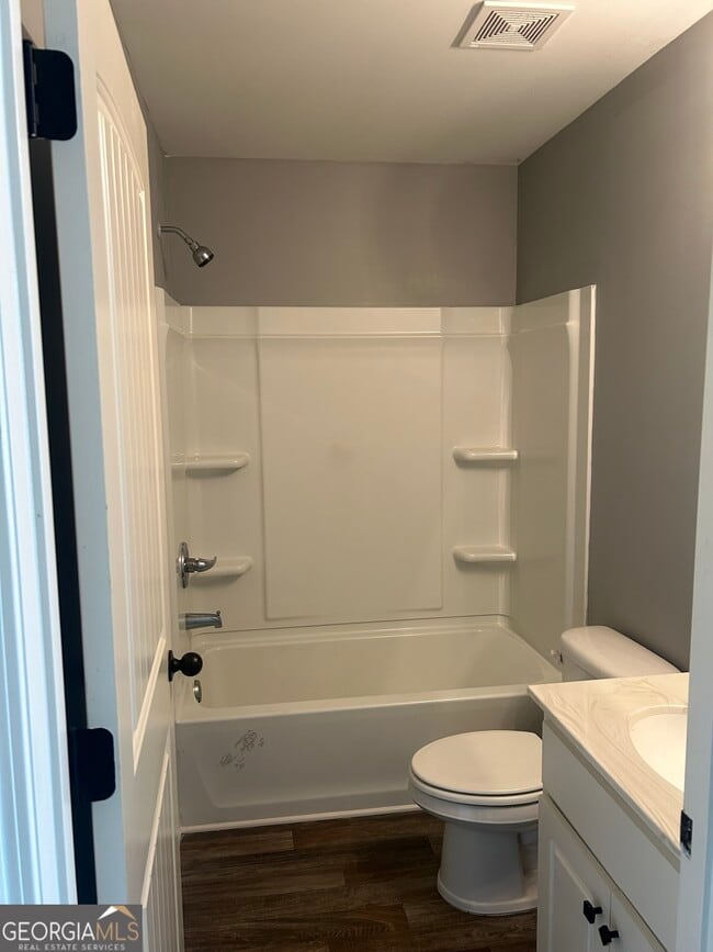 Building Photo - 149 Peak Ct.