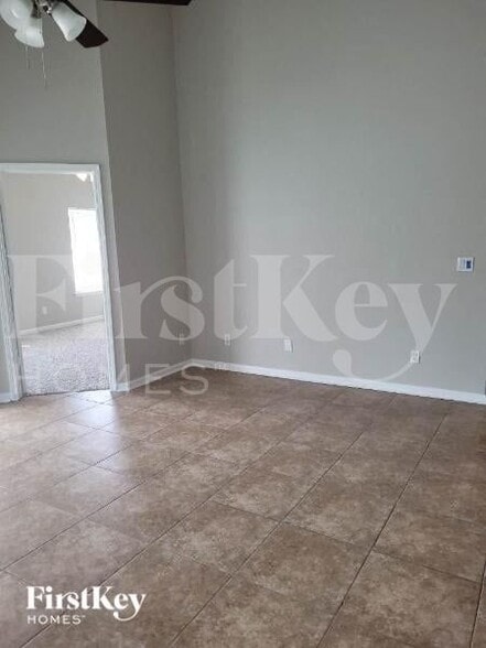 Building Photo - 1255 Bedrock Dr