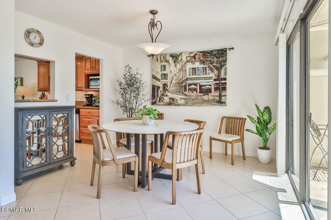 Building Photo - 1208 Westlake Blvd