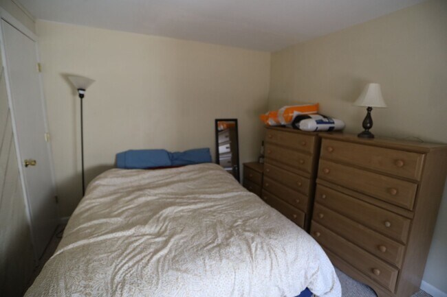 Building Photo - Seasonal 6 Month Lease Available | $1,700.00/ month home in Campton, NH!