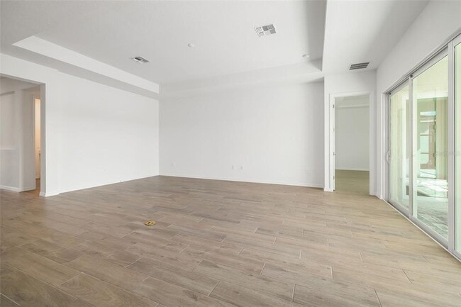 Building Photo - 5604 Lightning Whelk Ln
