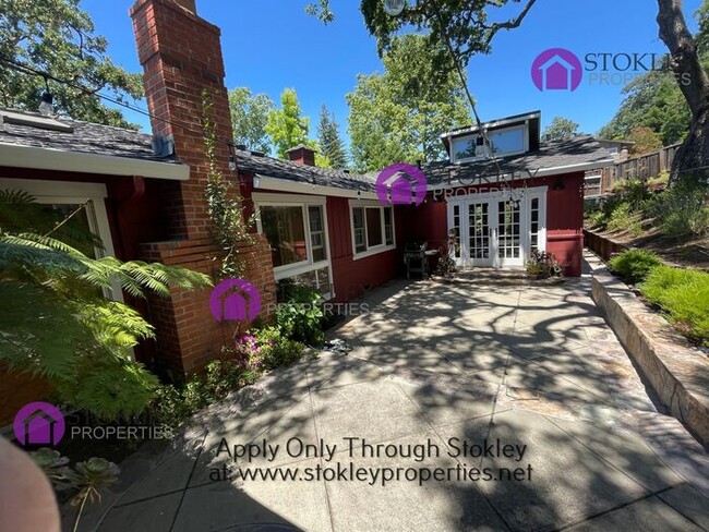 Building Photo - 149 Alegra Ln