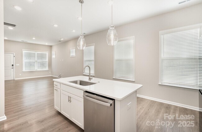 Building Photo - 5710 Gulch Pl