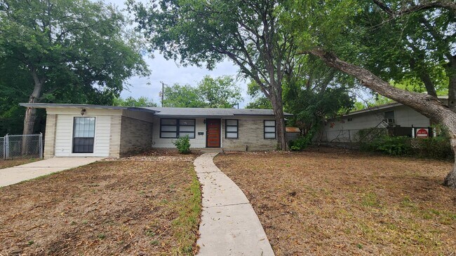 Primary Photo - Charming 3-Bedroom Home in Highly Sought-A...