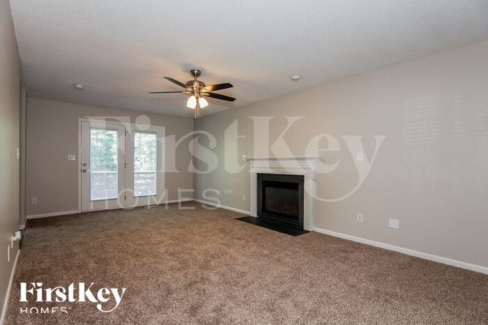 Building Photo - 153 Silver Birch Ln