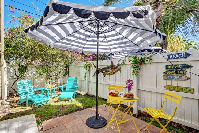 Building Photo - 2800 Broadway