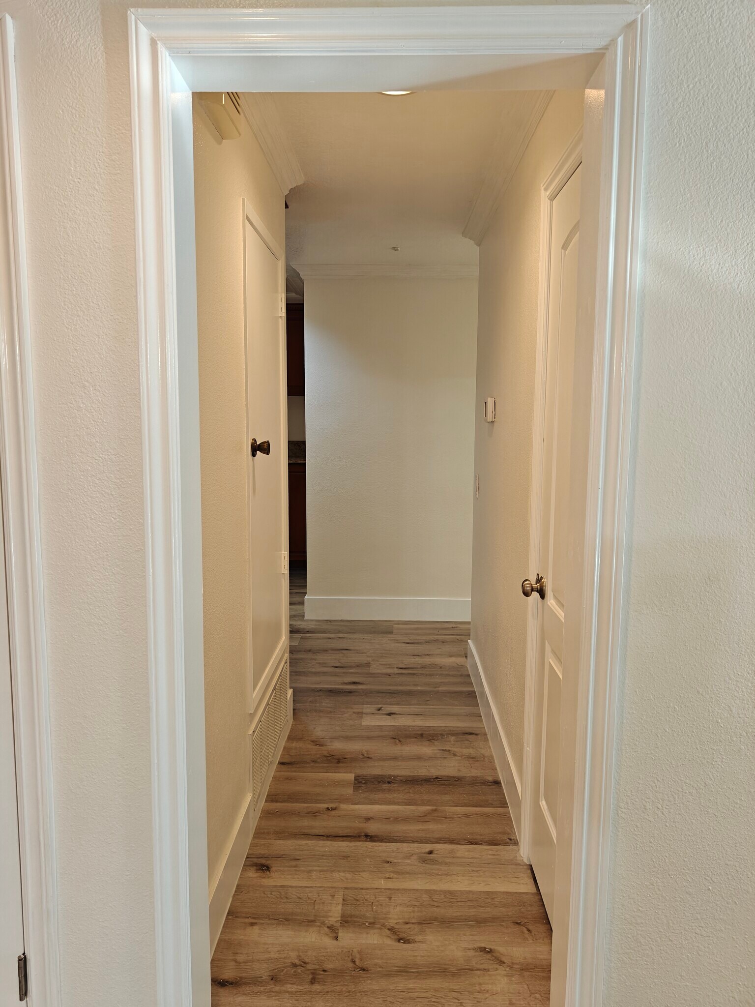 Building Photo - 15192 Tungwood St