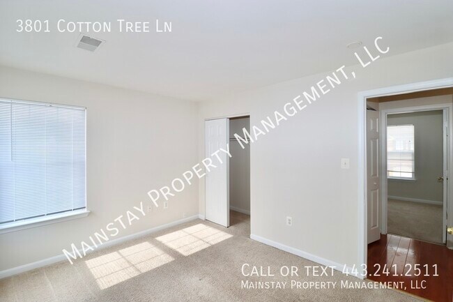 Building Photo - Beautiful 5 Bedroom SFH in Family Friendly...