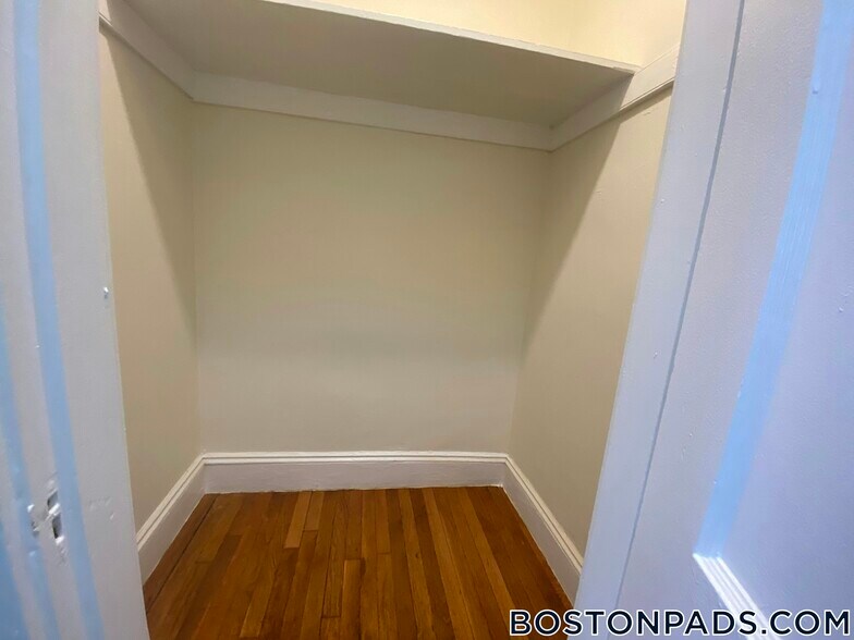 Building Photo - 1167 Boylston St