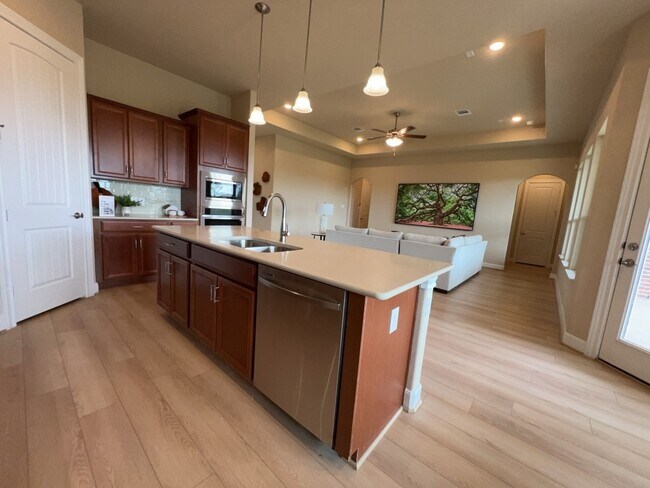 Building Photo - 5602 Caracara St