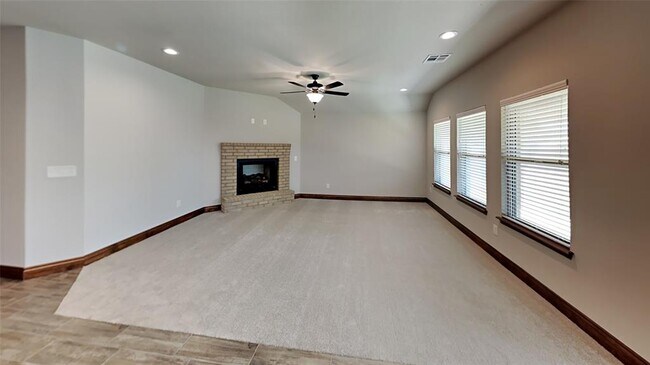 Building Photo - 10528 NW 41st St